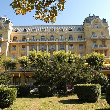 Guest House Hotel Riviera プーラ エクステリア 写真